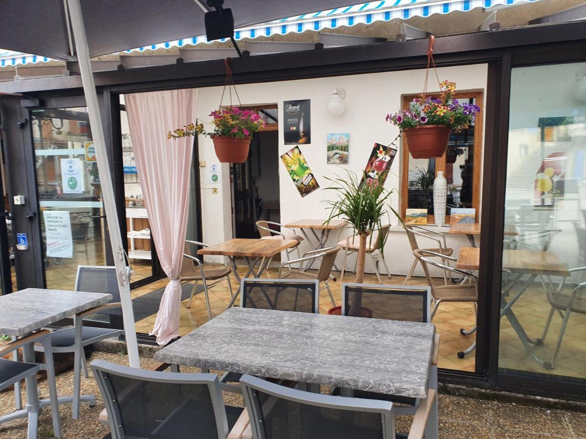 Hotel L'Envie Des Mets Lus la Croix Haute Bagian luar foto