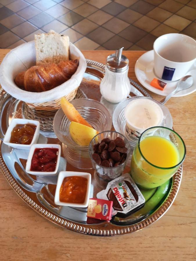 Hotel L'Envie Des Mets Lus la Croix Haute Bagian luar foto