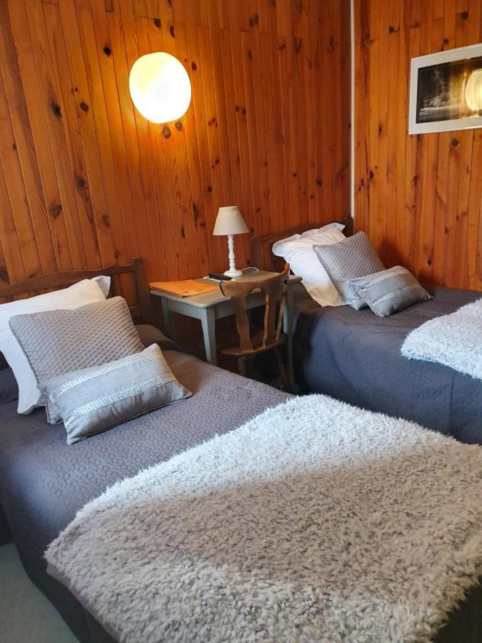 Hotel L'Envie Des Mets Lus la Croix Haute Bagian luar foto