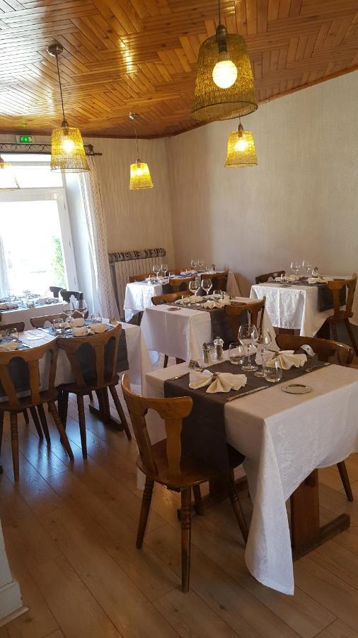 Hotel L'Envie Des Mets Lus la Croix Haute Bagian luar foto